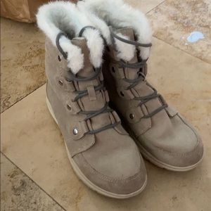 Sorel winter fur boots 10